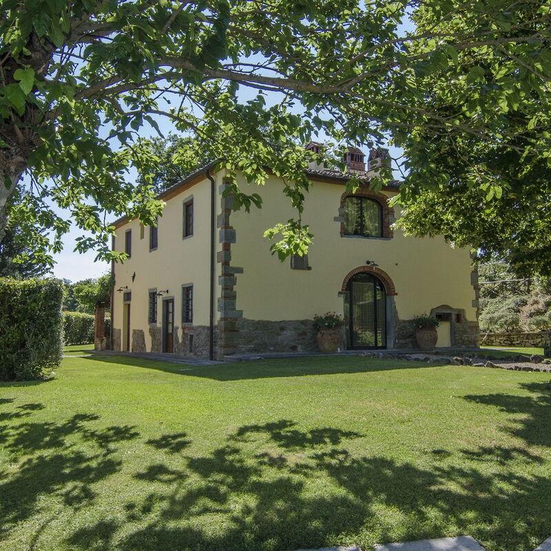 Il Castellare: Building Exterior