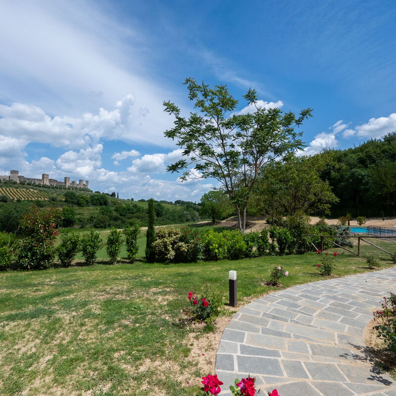 La Capanna, Borgo Campassini, Monteriggioni: Autumn, Spring, Summer