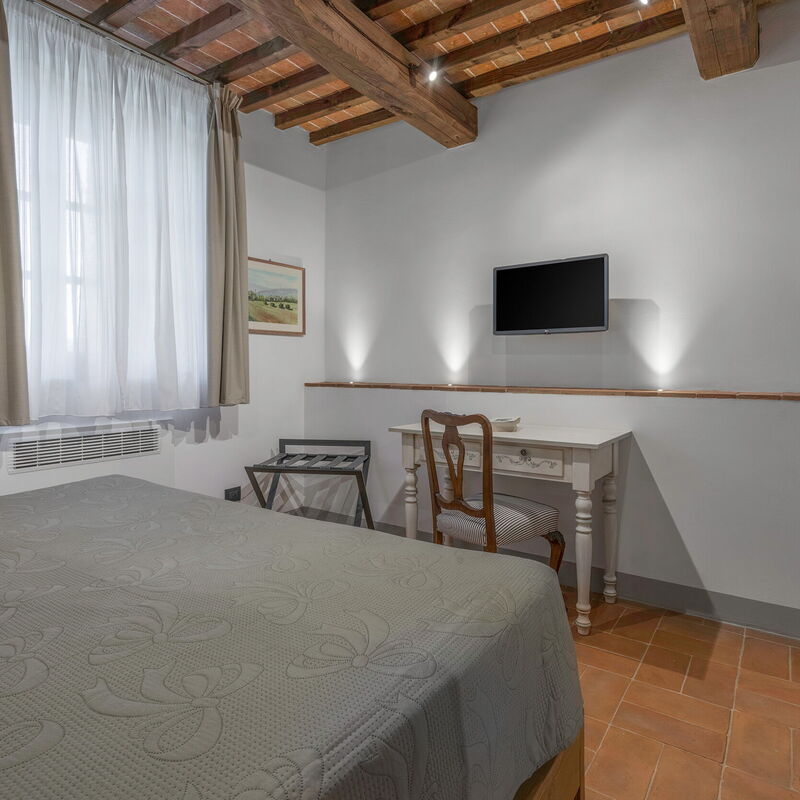 Le Torri, Borgo Campassini, Monteriggioni: Autumn, Bedroom, Spring, Summer