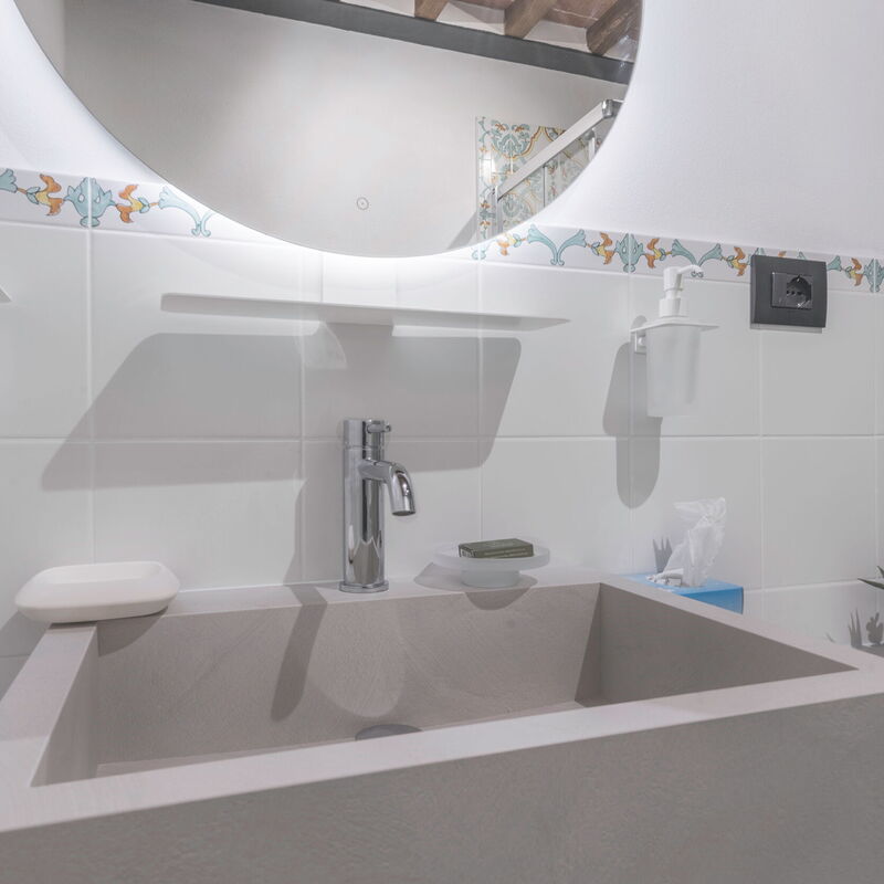 Il Borgo, Borgo Campassini, Monteriggioni: Autumn, Bathroom, Spring, Summer