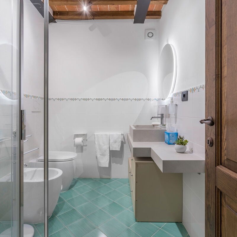 Il Borgo, Borgo Campassini, Monteriggioni: Autumn, Bathroom, Spring, Summer