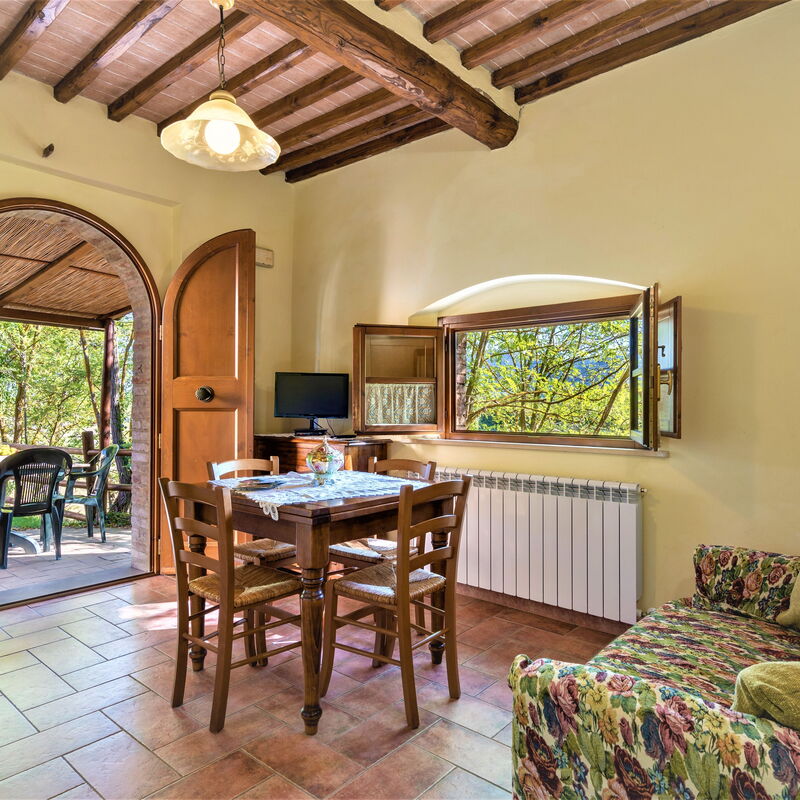 Bazzani Apartments In Siena: villino-bazzani-casole-d'elsa-multiproperty-appartamento-bazzani-2-living-room