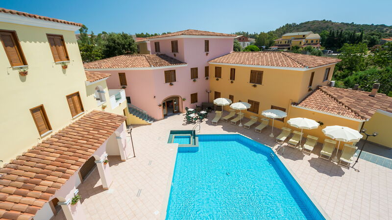 Violet Residence In Orosei: bazen, Jesen, Ljeto, Proljeće, Zima