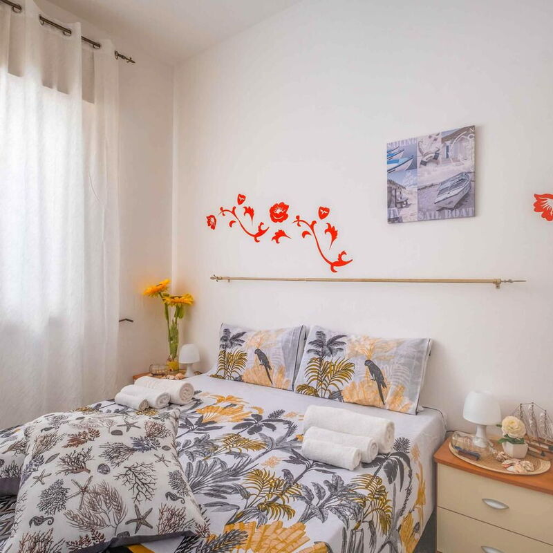 Sunny Haven Villa In Torre Lapillo: Autumn, Bedroom, Spring, Summer, Winter