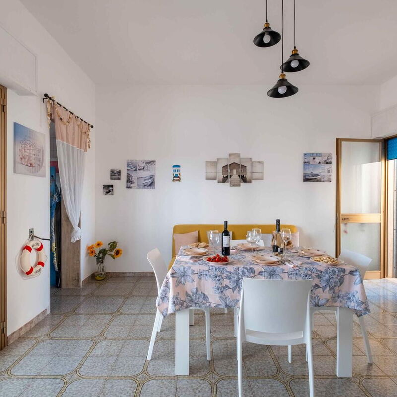 Sunny Haven Villa In Torre Lapillo: Autumn, Dining Room, Spring, Summer, Winter