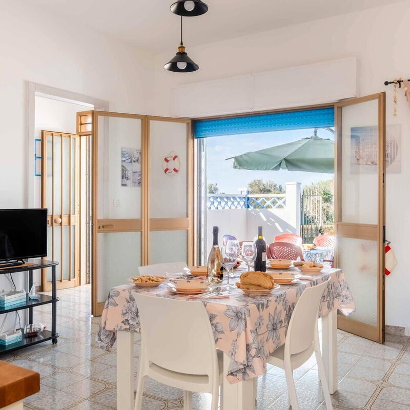 Sunny Haven Villa In Torre Lapillo: Autumn, Dining Room, Spring, Summer, Winter