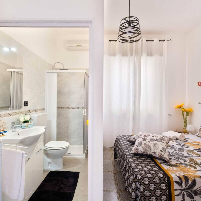 Sunny Haven Villa In Torre Lapillo: Autumn, Bedroom, Spring, Summer, Winter