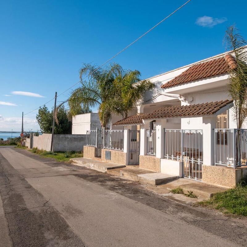 Villa Aloha in Porto Cesareo Ac: Autumn, Main Entrance, Spring, Summer