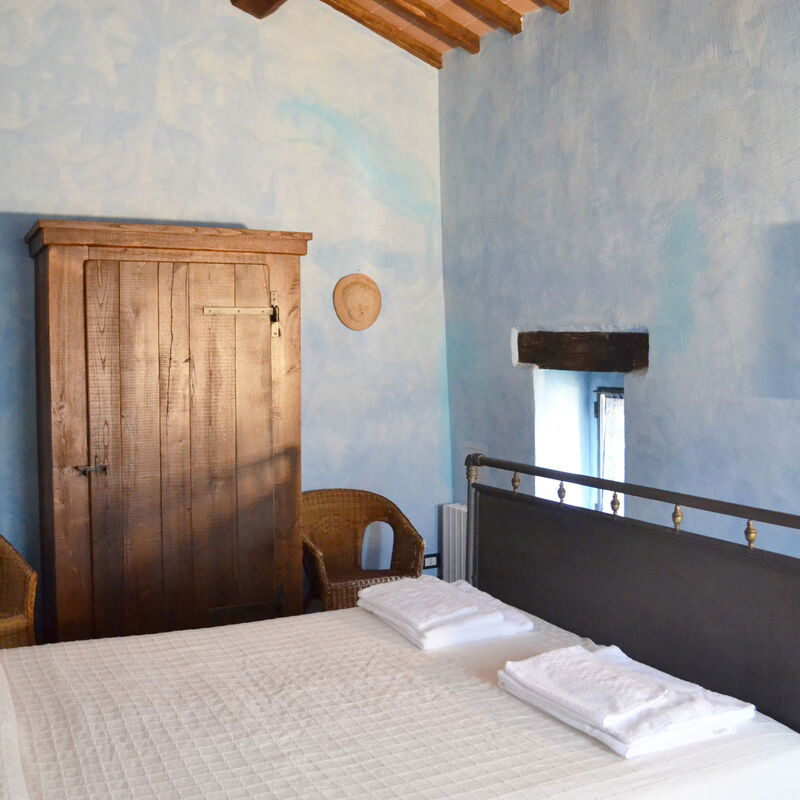 Appartamento La Torretta Di Pietra, Wifi, Perugia: Autumn, Bedroom, Spring, Summer, Winter
