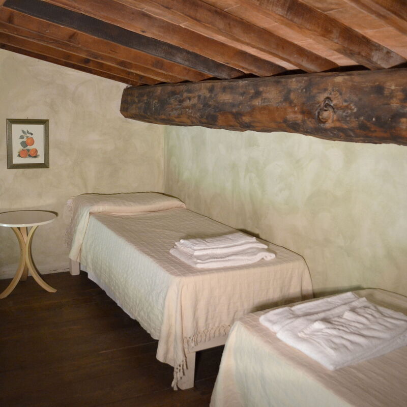 Appartamento Il Fienile Del Sole, Wifi, Perugia: Autumn, Bedroom, Spring, Summer, Winter