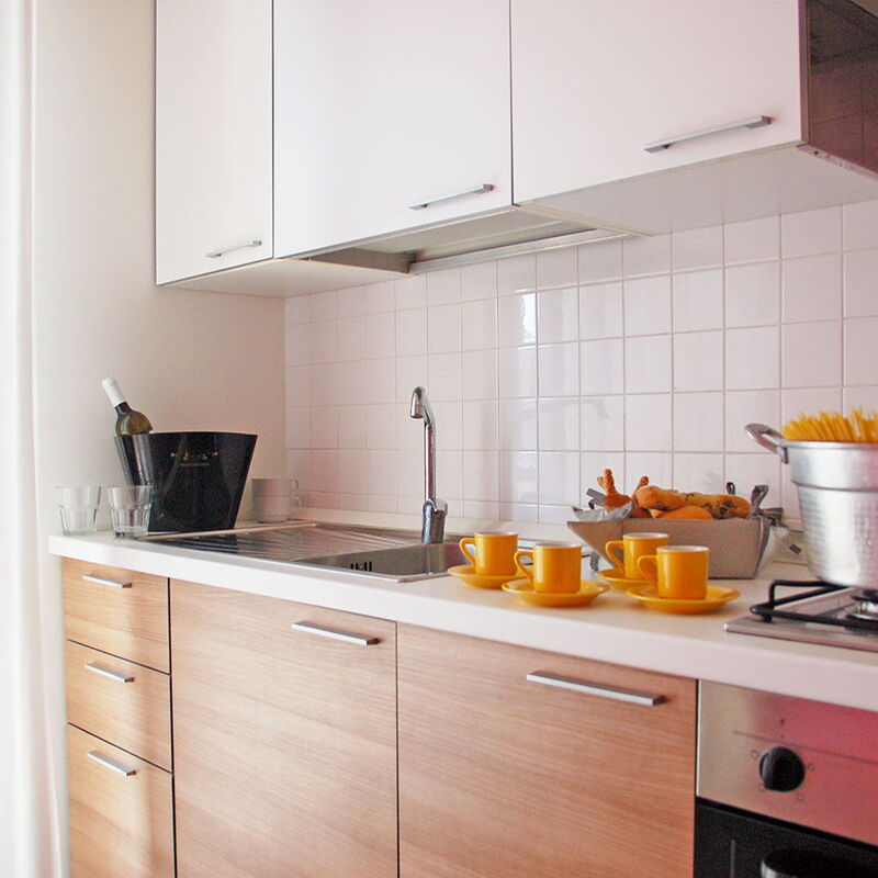 Marconi Seaside Residence, Pool, Wifi, Abruzzo: Autumn, Kitchen, Spring, Summer