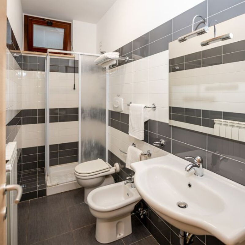 Residence Near The Sea - Abruzzo: Autumn, Bathroom, Spring, Summer, Winter