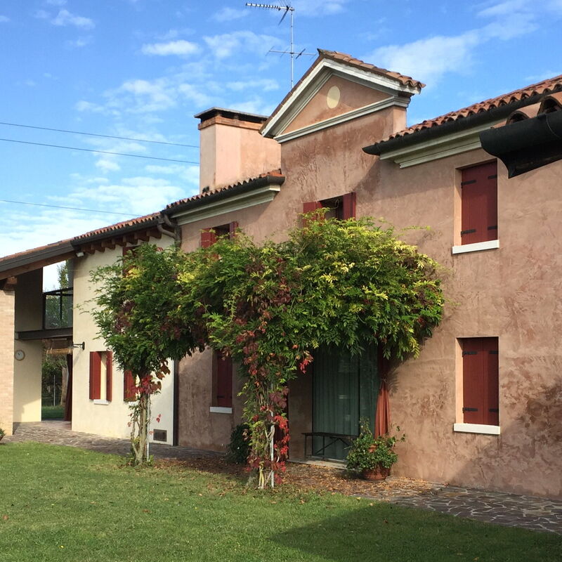 Silea Apartments, Pool, Garden, Treviso: Autumn, Garden, Spring, Summer