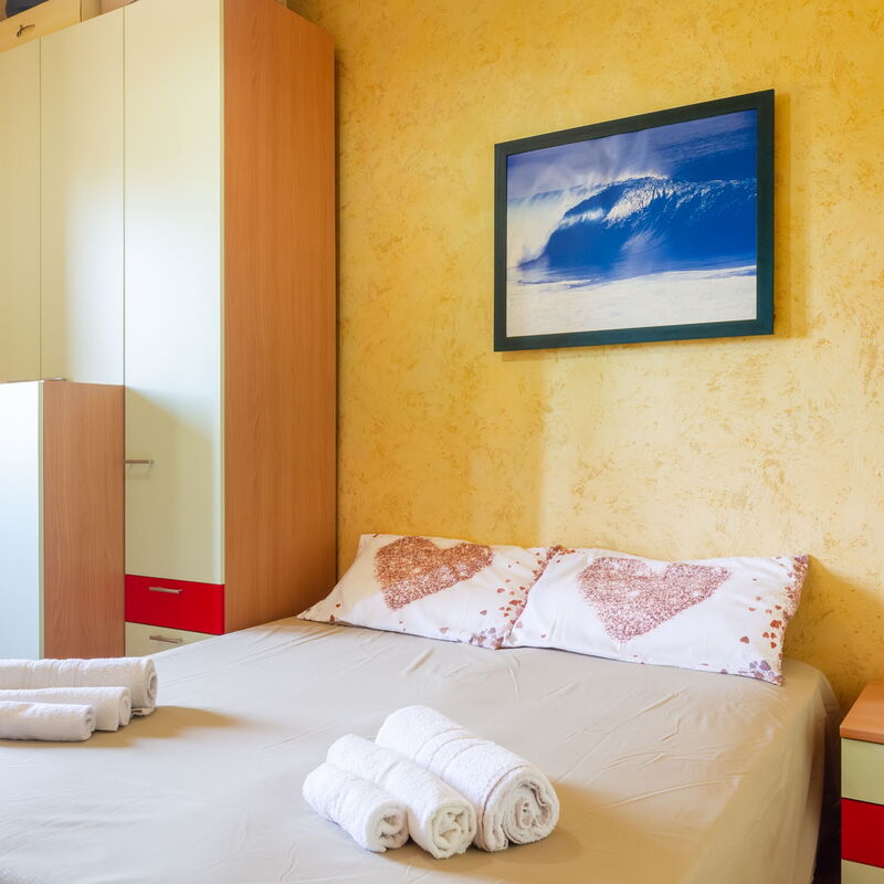 Luxury Private Villa With Garden: Autumn, Bedroom, Spring, Summer