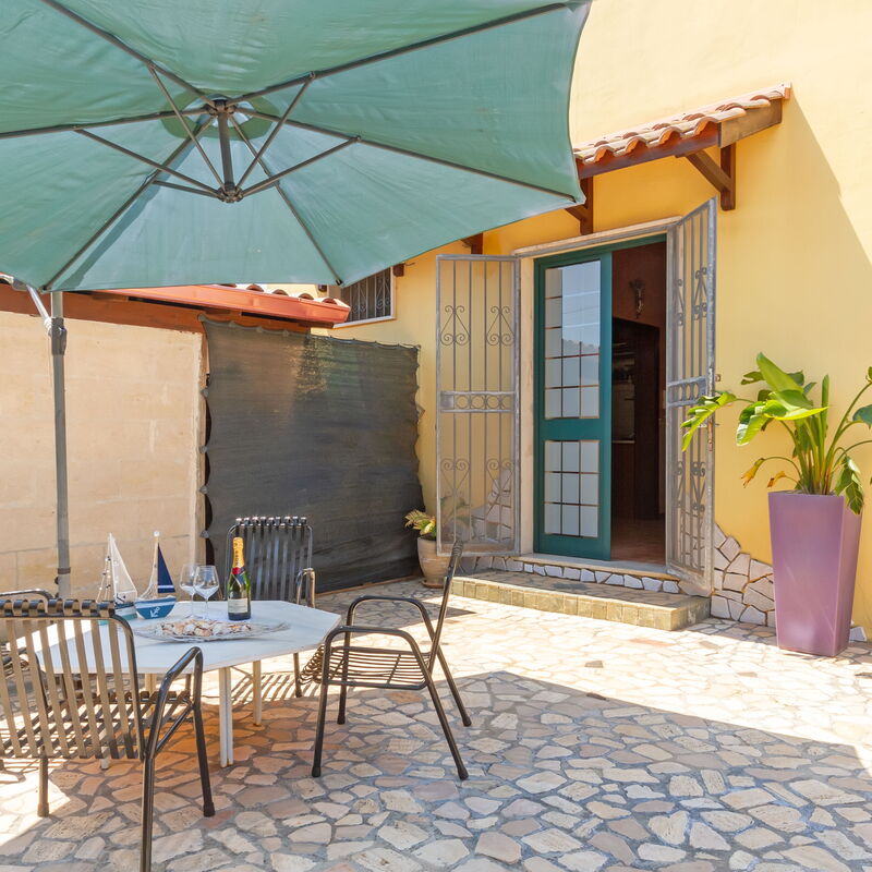 Luxury Private Villa With Garden: Autumn, Main Entrance, Spring, Summer