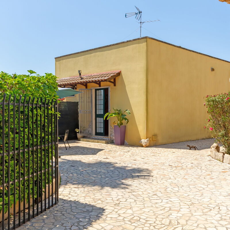 Luxury Private Villa With Garden: Autumn, Main Entrance, Spring, Summer