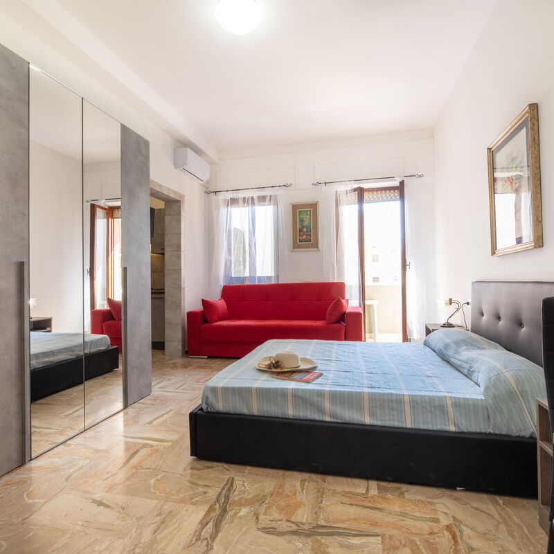 Gallipoli Apartment Ac, Seaside: Bedroom, Living Room