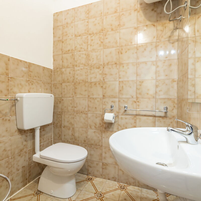 Sea View Apartment, Ac Gallipoli: Autumn, Bathroom, Spring, Summer