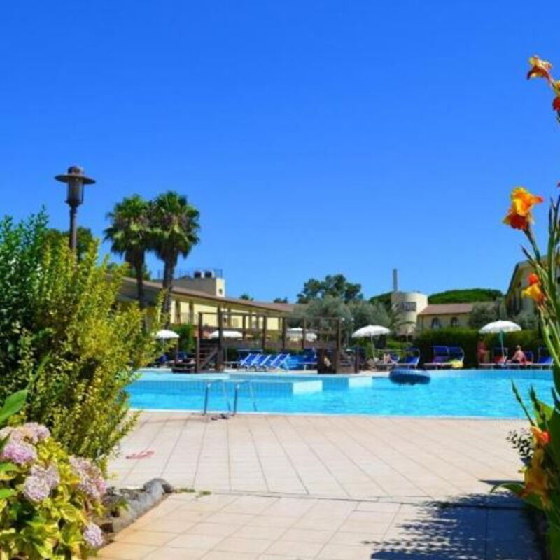 Nature & Country Resort Near The sea: Autumn, Pool, Spring, Summer