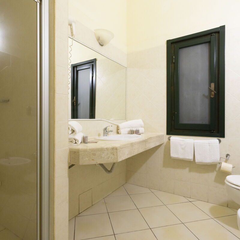 Nature & Country Resort Near The sea: Autumn, Bathroom, Spring, Summer, Winter