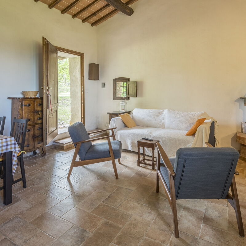 Cottage Monti Pet Friendly With Shared Pool: Autumn, Living Room, Spring, Summer