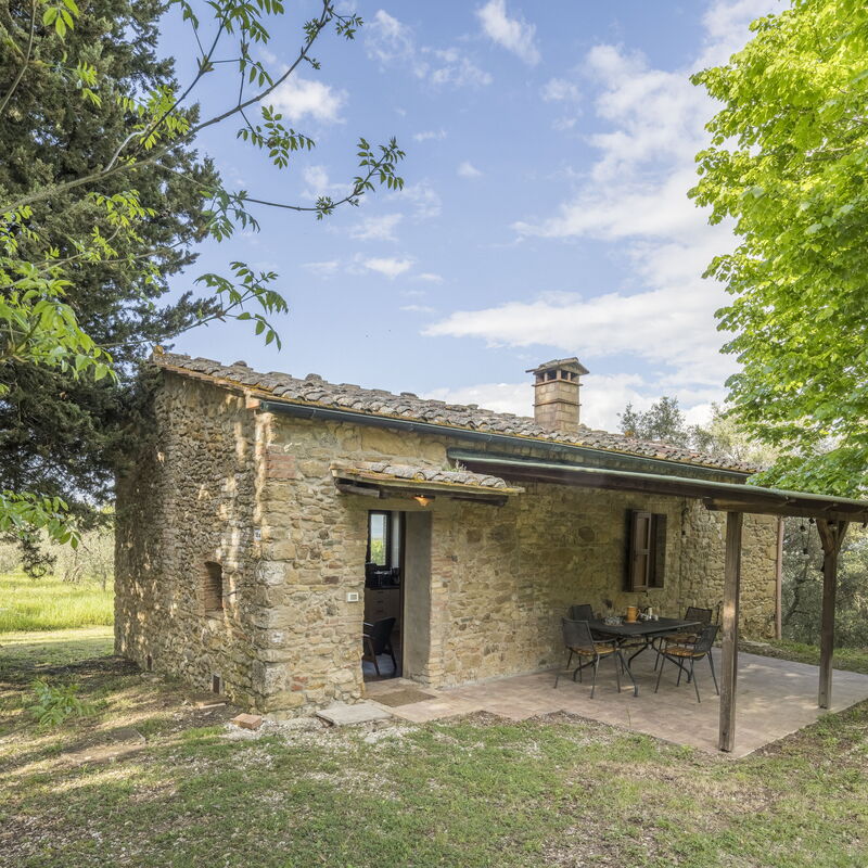 Cottage Monti Pet Friendly With Shared Pool: Autumn, Garden, Spring, Summer