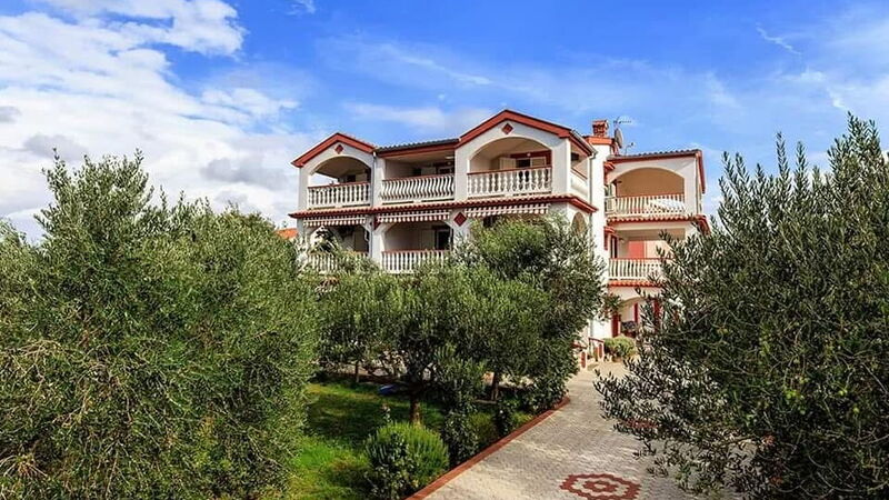 Residence Liveric Seafront: Jesen, Ljeto, Proljeće, Vrt