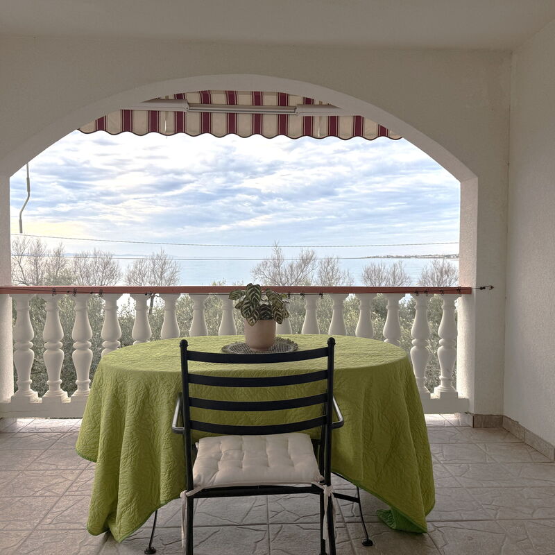 Residence Liveric Seafront: Autumn, Bathroom, Spring, Summer