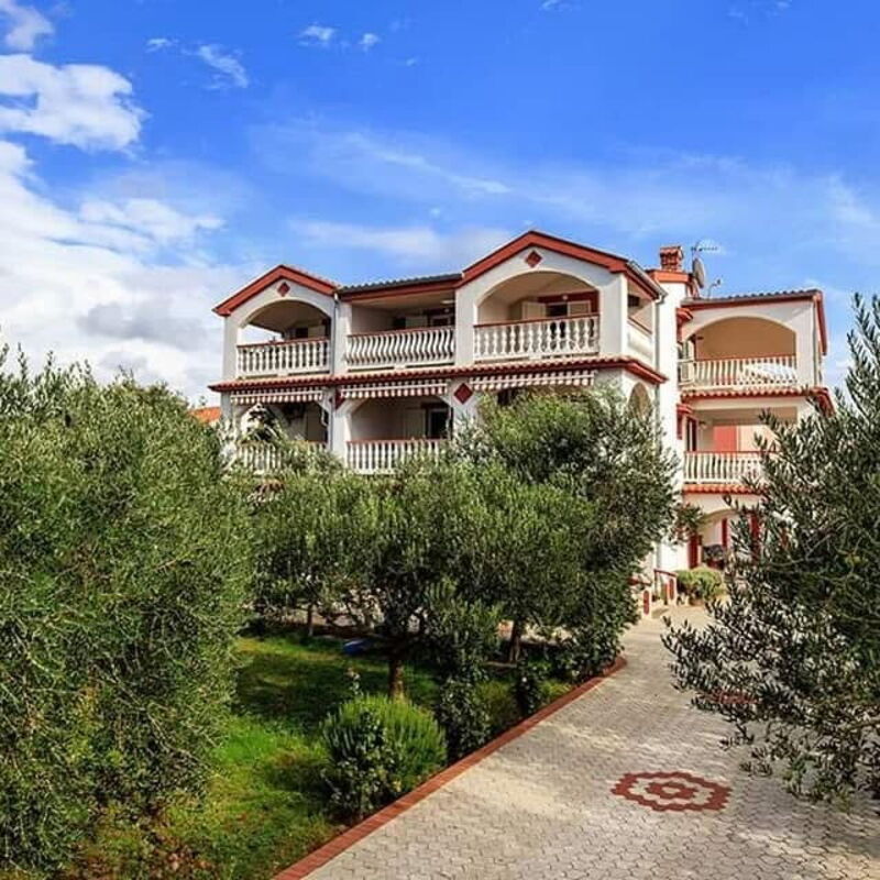 Residence Liveric Seafront: Autumn, Garden, Spring, Summer