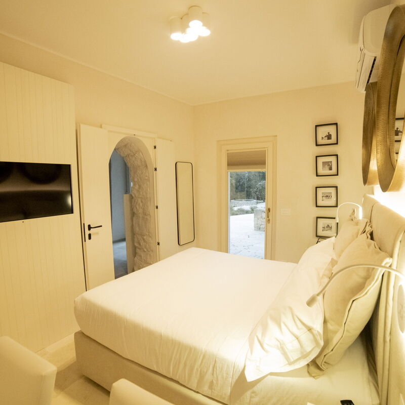 Villa Leonardo Luxury Locorotondo: Autumn, Bedroom, Spring, Summer