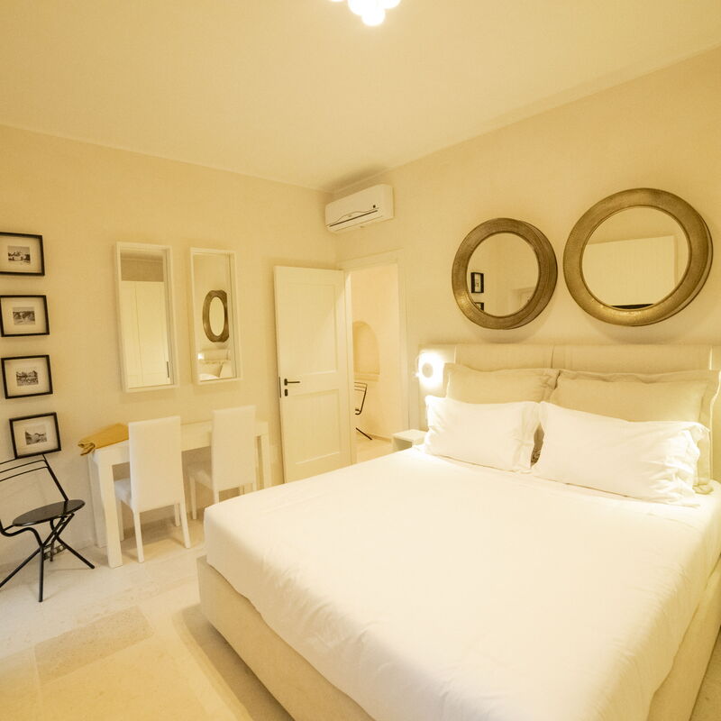 Villa Leonardo Luxury Locorotondo: Autumn, Bedroom, Spring, Summer