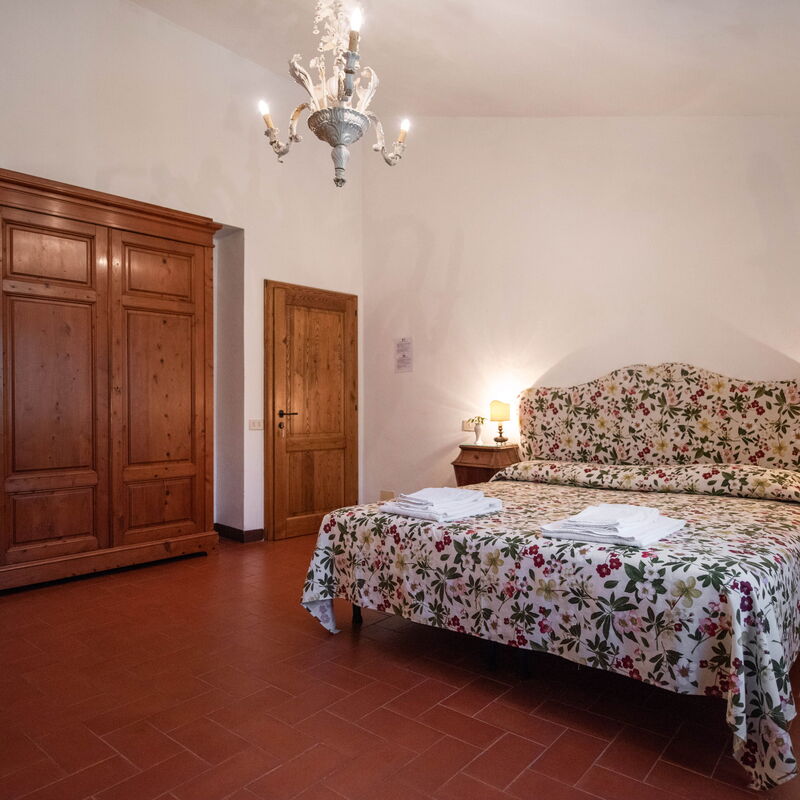 Green Hill Apartment In Tuscan Countryside: Autumn, Bedroom, Spring, Summer, Winter