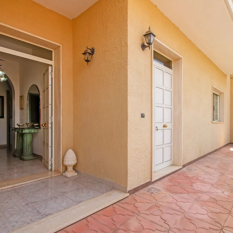 Villa Porto Cesareo Con Parcheggio: Autumn, Main Entrance, Spring, Summer