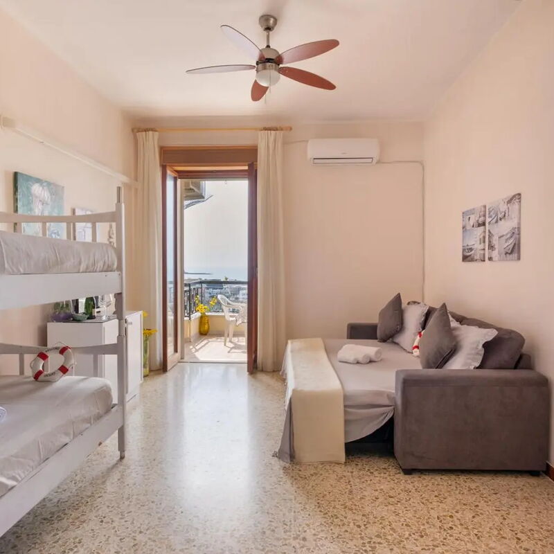 Appartamento Panoramic View Porto Cesareo: Autumn, Bedroom, Spring, Summer