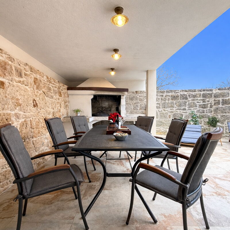 Casa Rossa Ac, Wifi, Prodol - Croazia: Frühling, Garten, Herbst, Sommer