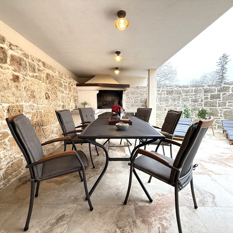 Casa Rossa Ac, Wifi, Prodol - Croazia: Autumn, Building Exterior, Garden, Spring, Summer, Winter