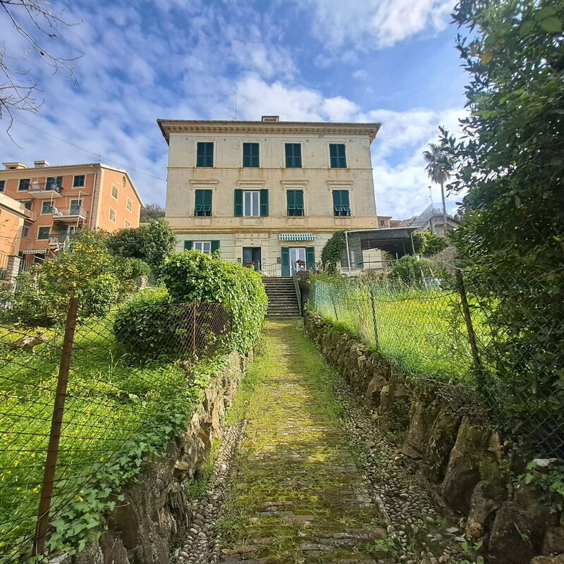 Central Design Flat With Parking, Bogliasco: Autumn, Main Entrance, Spring, Summer