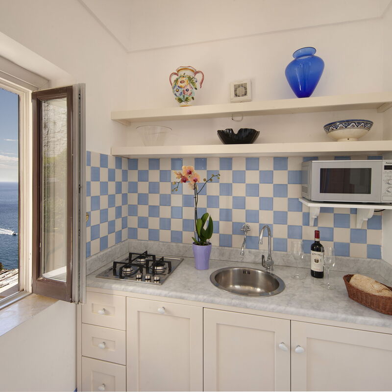 Torre Sponda - Cisterna Piccola, Private Beach: Autumn, Kitchen, Spring, Summer
