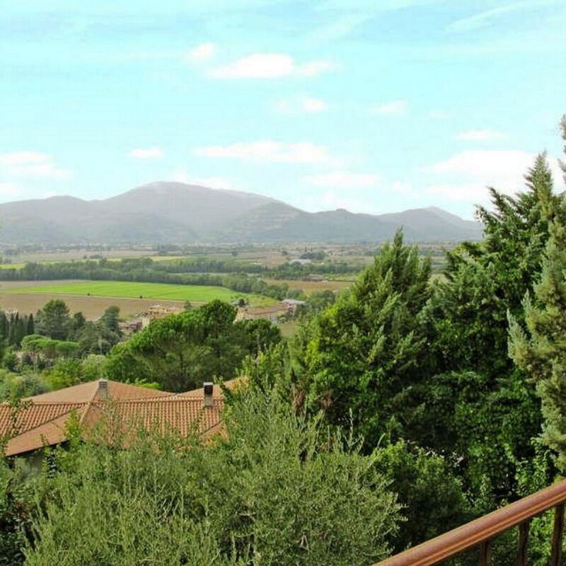 Podere Calderuccio La Pineta: Ansichten, Frühling, Herbst, Sommer