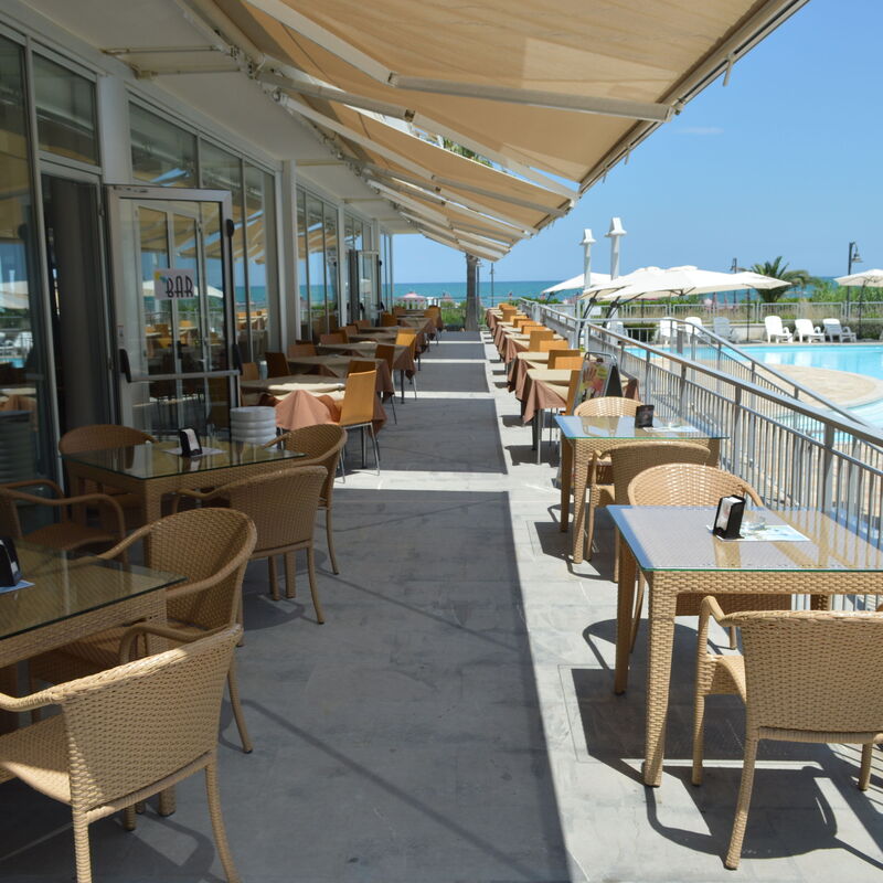 Residence Roseto, Pool, Seaview, Abruzzo: Autumn, Pool, Spring, Summer