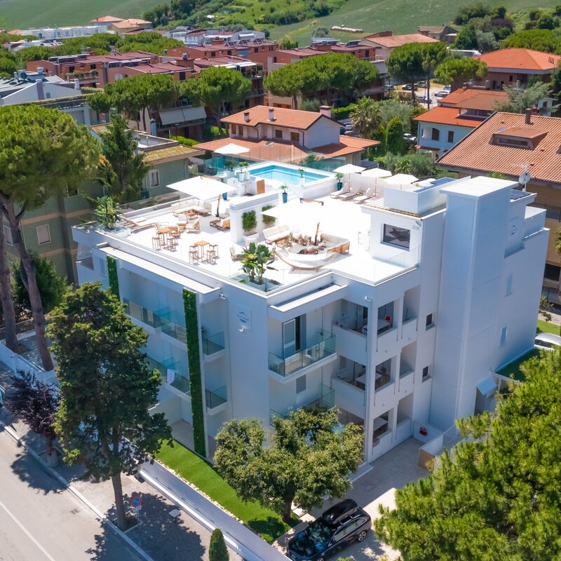 Suite Pineto Pool And Seaside: Autumn, Building Exterior, Spring, Summer