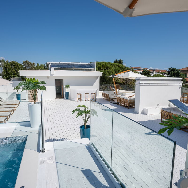 Suite Pineto Pool And Seaside: Autumn, Building Exterior, Spring, Summer