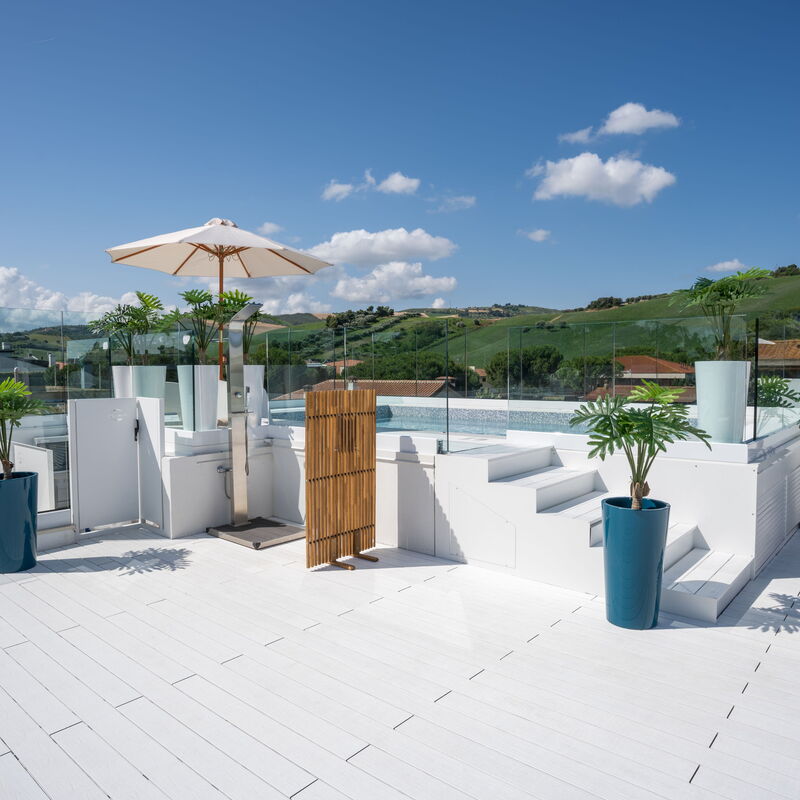 Suite Pineto Pool And Seaside: Autumn, Building Exterior, Spring, Summer