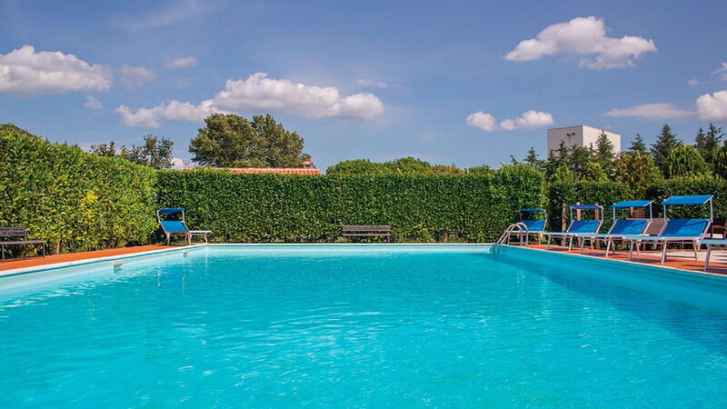 Oasi Della Pergola: bazen, Jesen, Ljeto, Proljeće