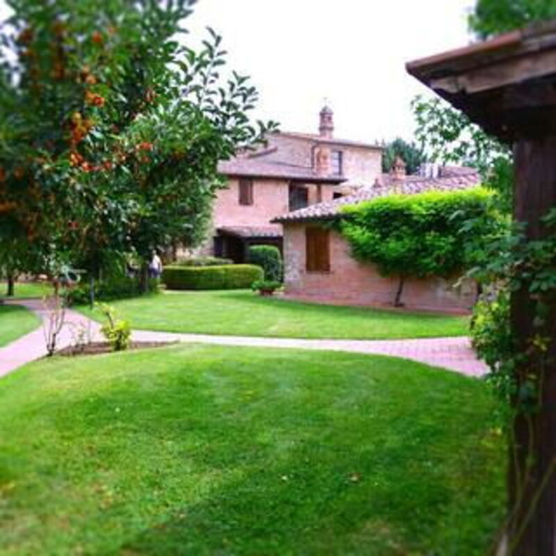 Oasi Della Pergola: Autumn, Garden, Spring, Summer