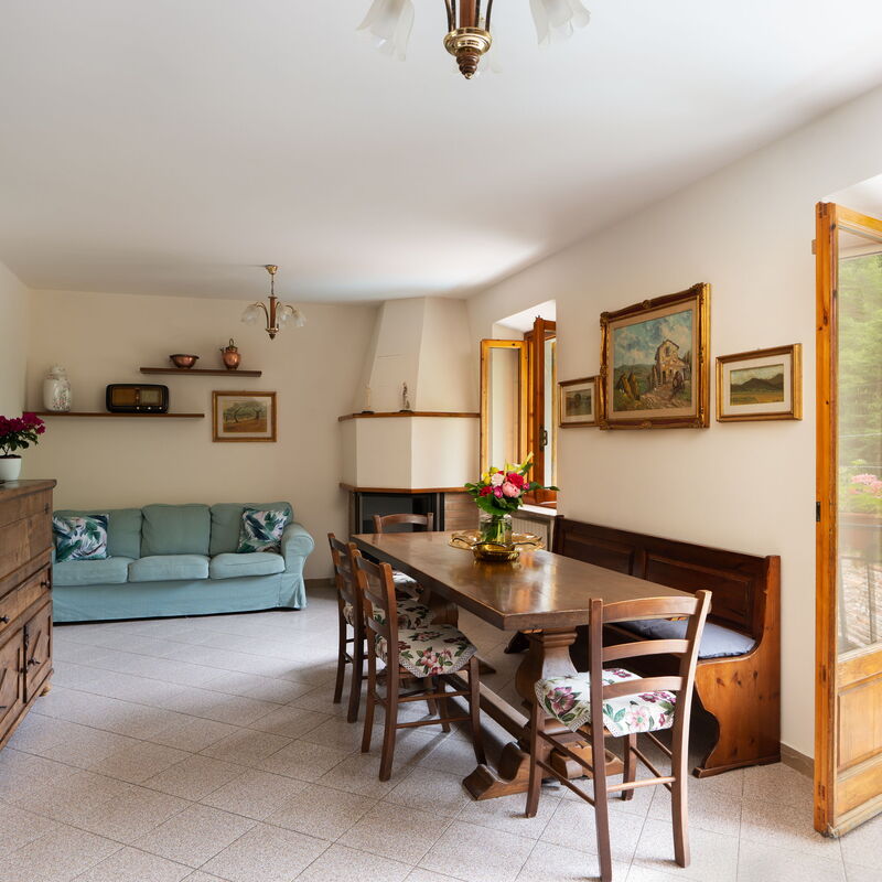 Villa La Fornace: Esszimmer, Wohnzimmer