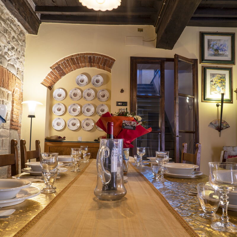 Country Historical House Lucca: Autumn, Dining Room, Spring, Summer