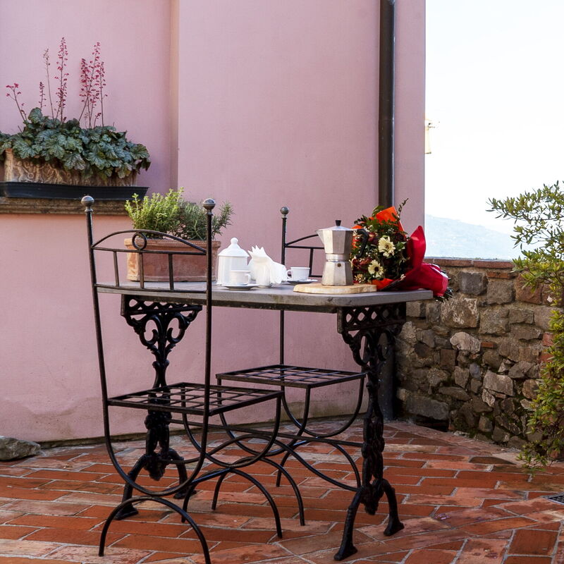 Country Historical House Lucca: Autumn, Building Exterior, Spring, Summer