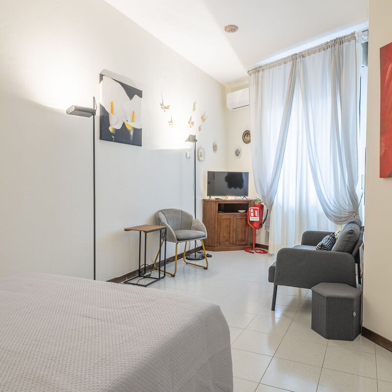 Casa Gioia In Lucca: Autumn, Bedroom, Kitchen, Living Room, Spring, Summer