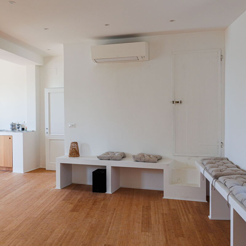 Newly Renovated Ocean View Flat: Autumn, Living Room, Spring, Summer